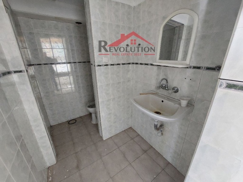 K pronájmu  Průmyslová budova Kardžali , Vazroždenci , 850 m2 | 49920265 - obraz [13]