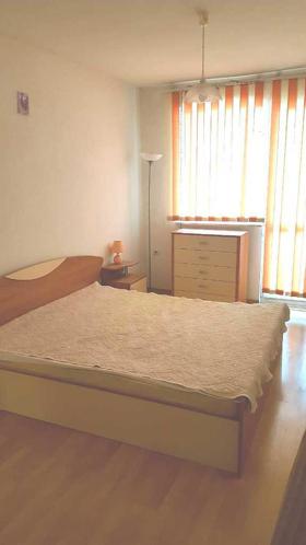 1 dormitorio Tsentar, Stara Zagora 1