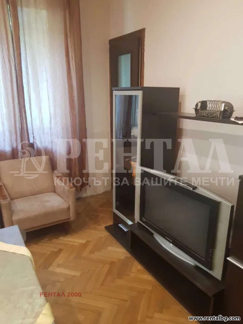 Дава под наем 2-СТАЕН, гр. Пловдив, Център, снимка 6 - Апартаменти - 53159576