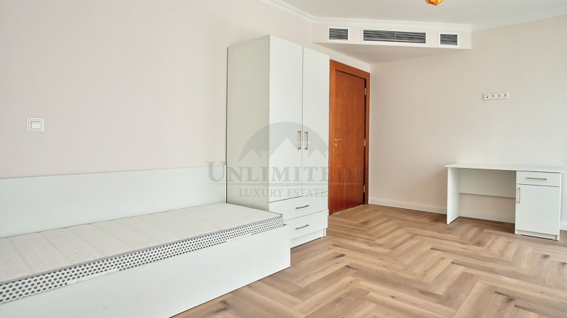 В аренду  3 спальни София , Изток , 250 кв.м | 38052452 - изображение [14]