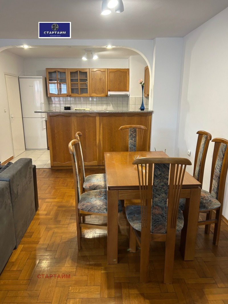 Zu vermieten  2 Schlafzimmer Sofia , Geo Milew , 115 qm | 43858715 - Bild [3]