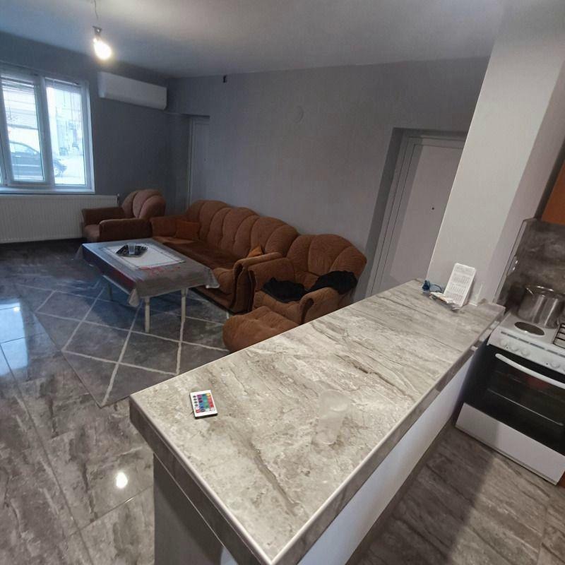 Дава под наем ЕТАЖ ОТ КЪЩА, гр. София, Требич, снимка 3 - Етаж от къща - 53450523