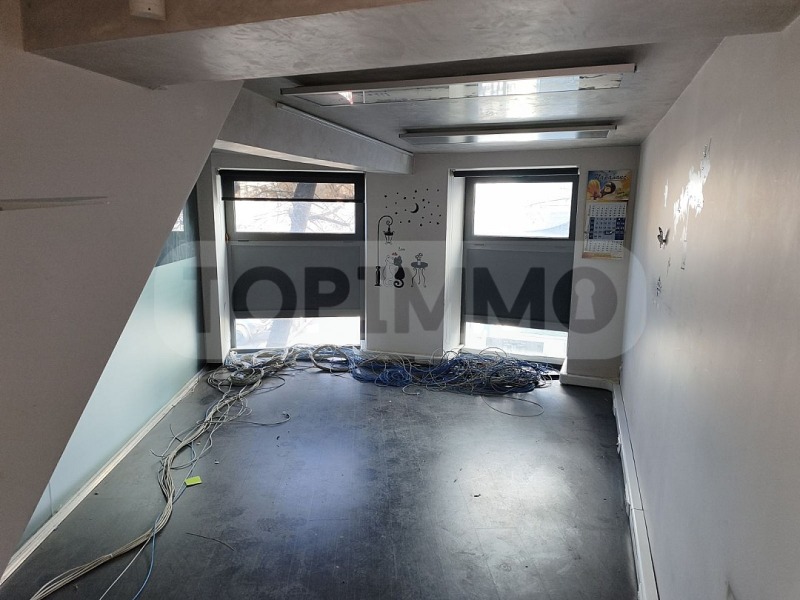 Дава под наем МАГАЗИН, гр. Варна, Гръцка махала, снимка 10 - Магазини - 53098173