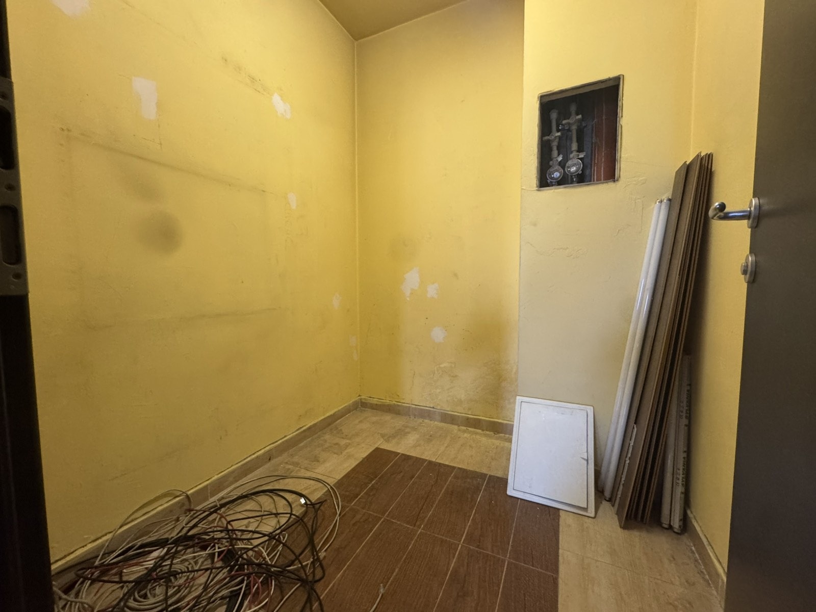 Дава под наем 4-СТАЕН, гр. София, Гео Милев, снимка 13 - Апартаменти - 53629953