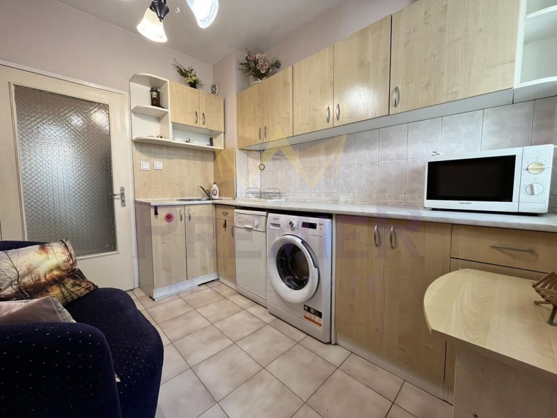 Дава под Наем 2-СТАЕН в град Варна, Лятно кино Тракия - 42 кв.м / 346 € » 676.72 лв., ИМОТИ ПРЕМИЕР- ВАРНА