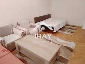 1 chambre Tsentar, Stara Zagora 1