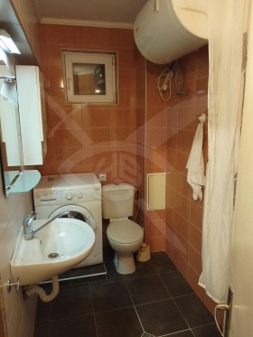 1 ložnice Ljatno kino Trakija, Varna 5