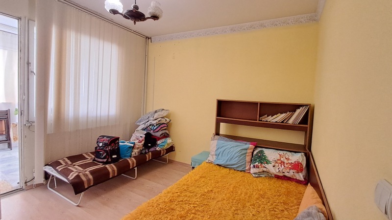 Издаје се  1 спаваћа соба Шумен , 5-ти полк , 60 м2 | 90774106 - слика [4]