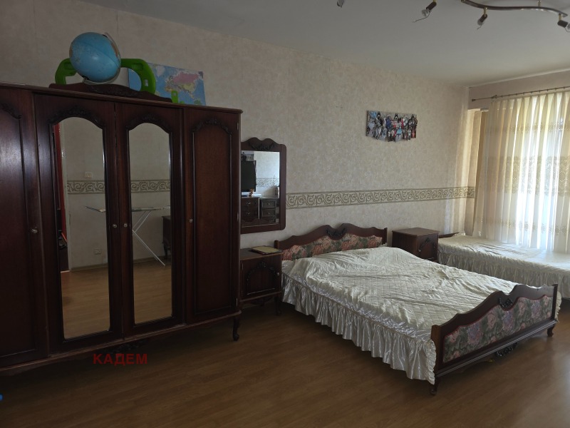 Дава под наем  3-стаен град Кюстендил , Румена войвода , 75 кв.м | 55999185 - изображение [15]