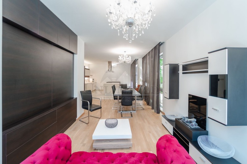 Издаје се  3 спаваће собе Софија , Изток , 220 м2 | 65083608 - слика [3]