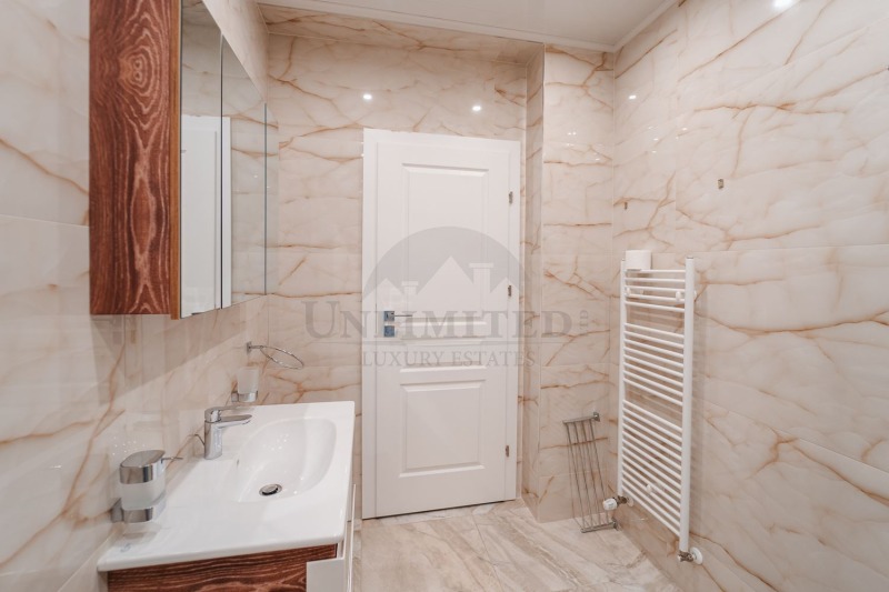 Издаје се  3 спаваће собе Софија , Изток , 220 м2 | 65083608 - слика [16]