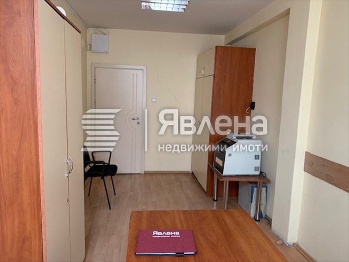 Zu vermieten  Büro Sofia , Jaworow , 45 qm | 64598455 - Bild [3]