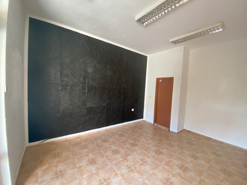 Дава под наем  Магазин град София , Хладилника , 35 кв.м | 40130400 - изображение [2]