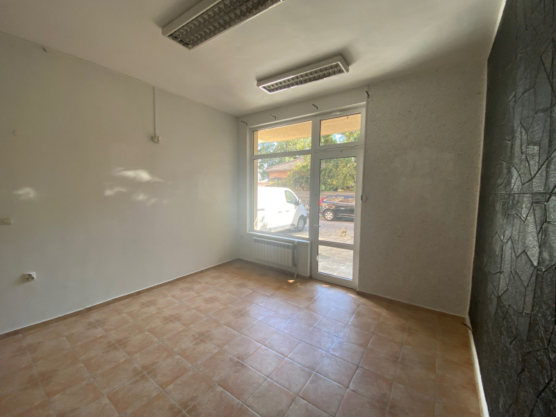 Дава под наем  Магазин град София , Хладилника , 35 кв.м | 40130400 - изображение [4]