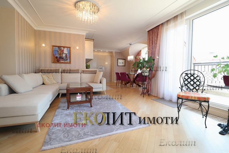 Para alugar  3 quartos Sofia , Vitocha , 175 m² | 88729079