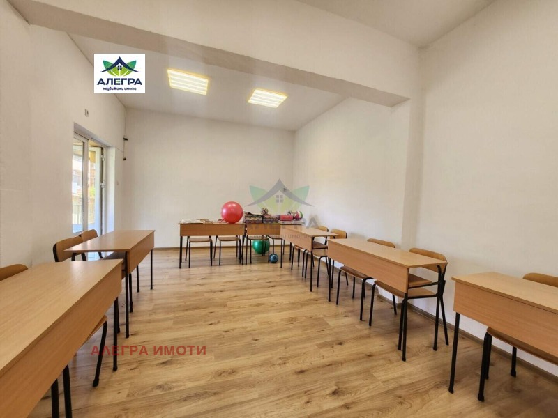 Дава под наем  Офис град Пазарджик , Център , 35 кв.м | 48404715