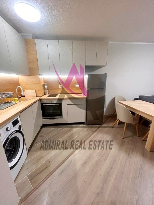 Дава под наем 2-СТАЕН, гр. Варна, Възраждане 1