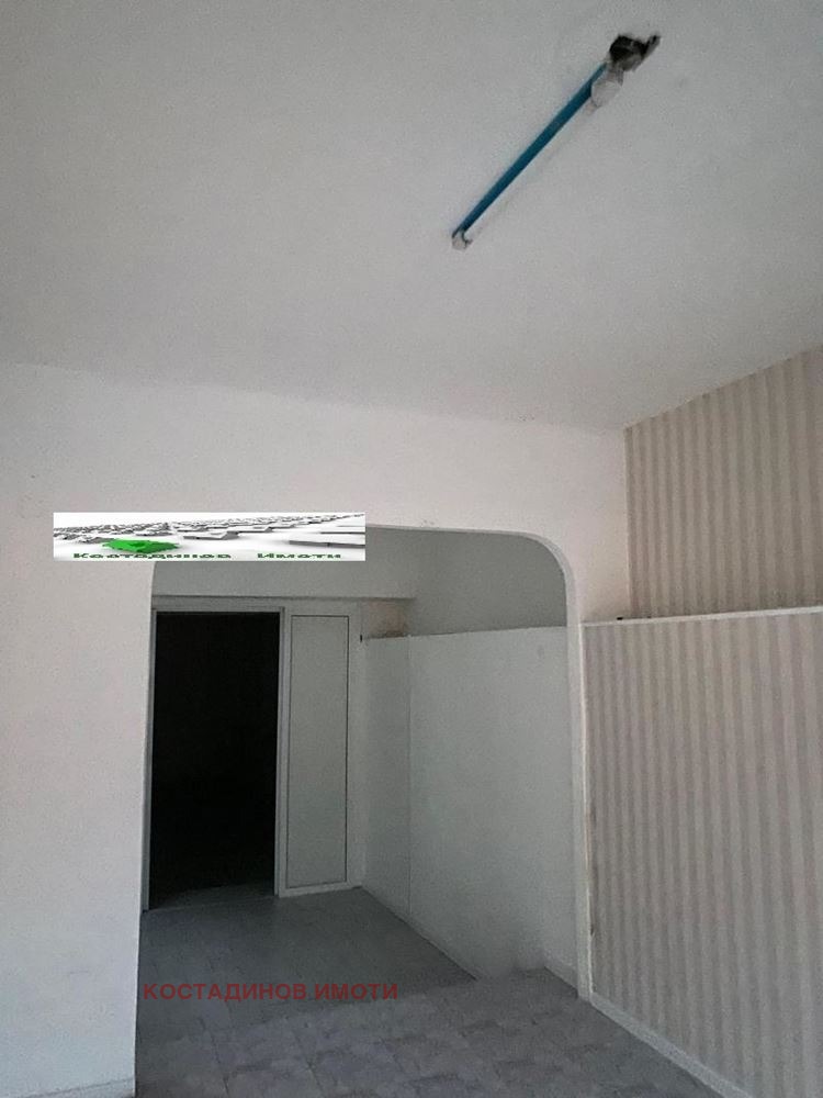 Дава под наем МАГАЗИН, гр. Пловдив, Център, снимка 6 - Магазини - 53337733