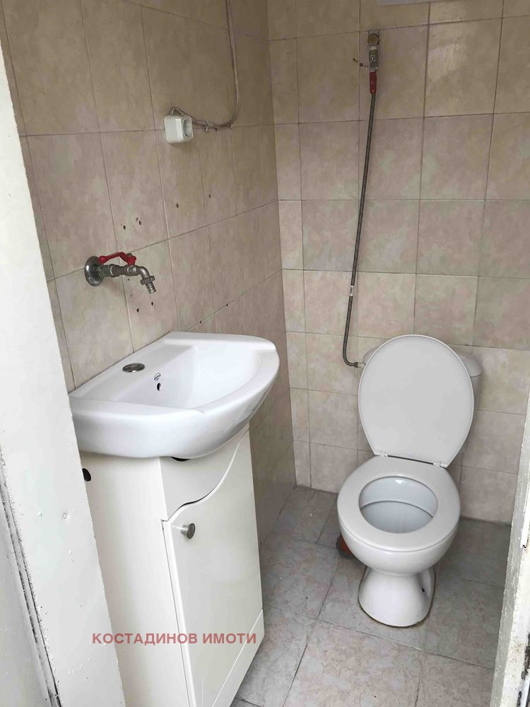 Дава под наем МАГАЗИН, гр. Пловдив, Център, снимка 10 - Магазини - 53337733