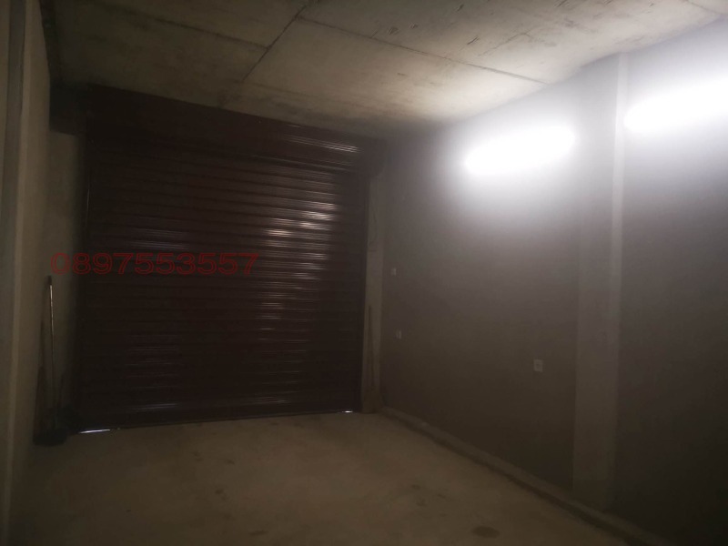 Дава под наем ГАРАЖ, ПАРКОМЯСТО, с. Присово, област Велико Търново, снимка 6 - Гаражи и паркоместа - 53508435