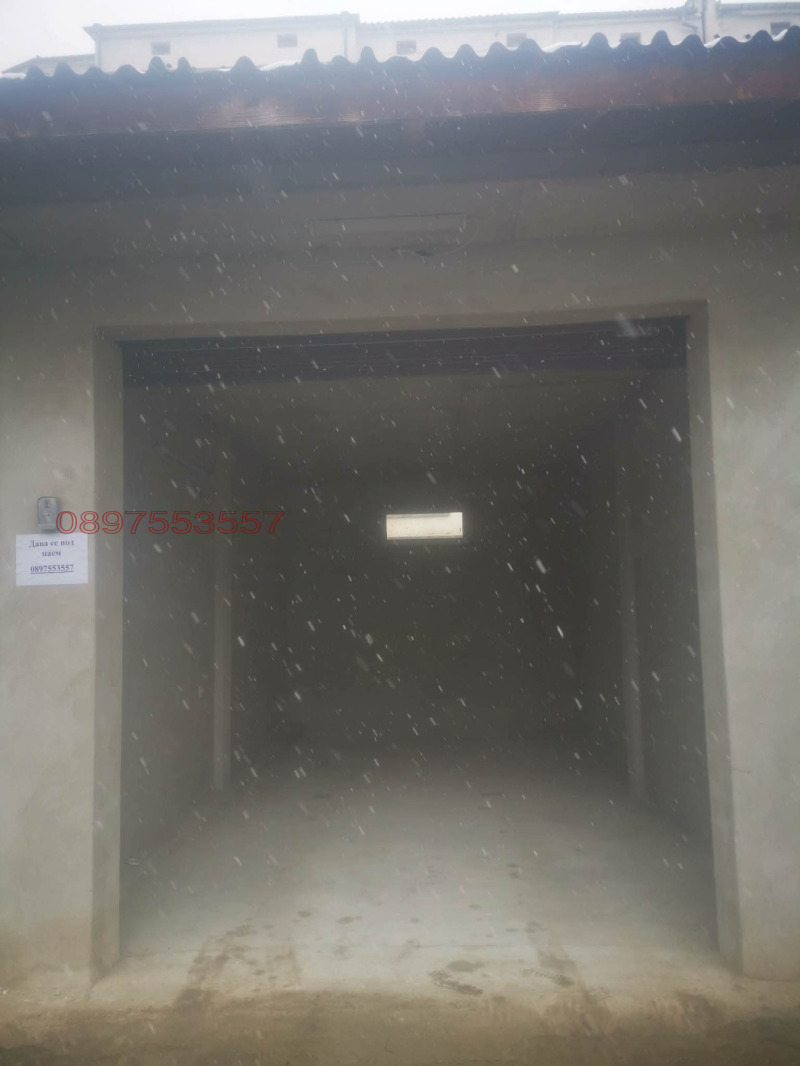 Дава под наем ГАРАЖ, ПАРКОМЯСТО, с. Присово, област Велико Търново, снимка 4 - Гаражи и паркоместа - 53508435