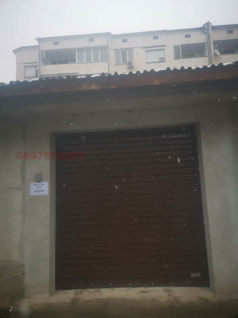 Дава под наем ГАРАЖ, ПАРКОМЯСТО, с. Присово, област Велико Търново, снимка 9 - Гаражи и паркоместа - 53508435