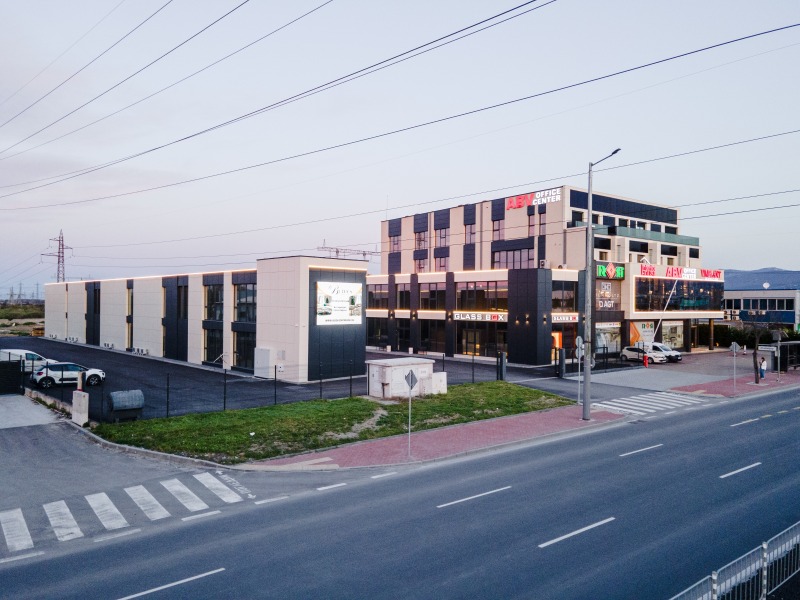 Дава под Наем ОФИС в град Пловдив, Индустриална зона - Юг - 166 кв.м / 1 328 € » 2 597.34 лв., АКВА БЕЛЛА ЕООД