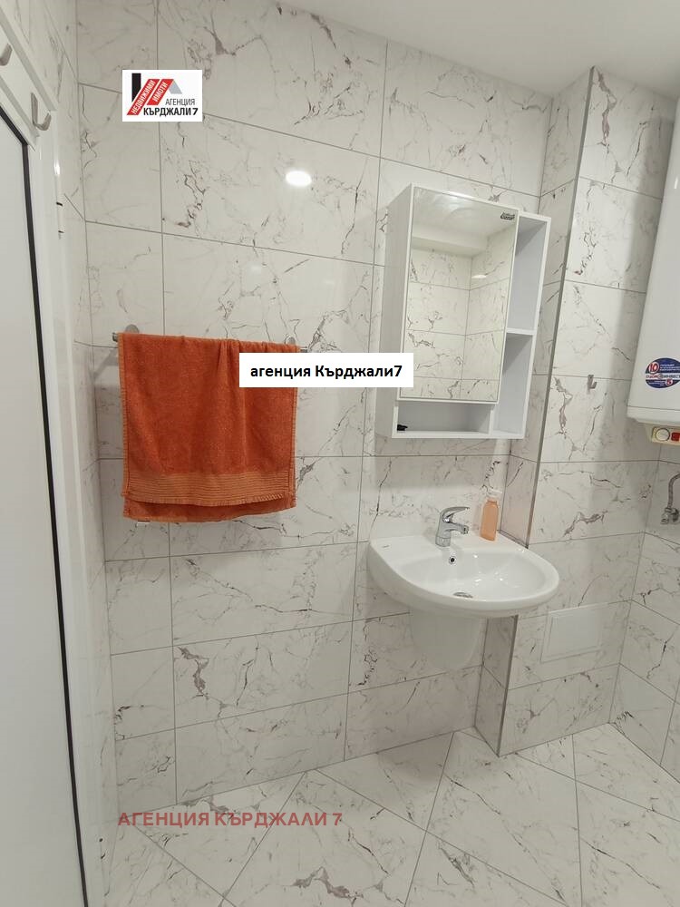 Дава под наем  3-стаен град Кърджали , Студен кладенец , 75 кв.м | 29716172 - изображение [9]