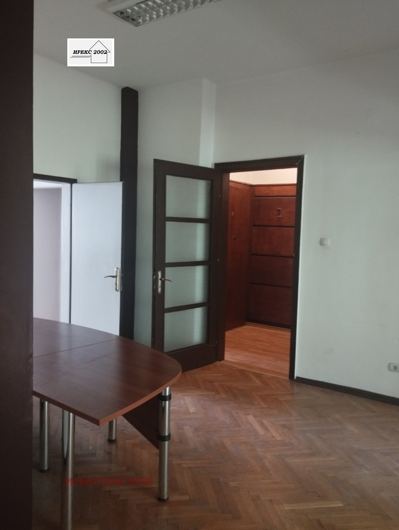 Til leie  3+ soverom Sofia , Tsentar , 120 kvm | 11466259 - bilde [3]