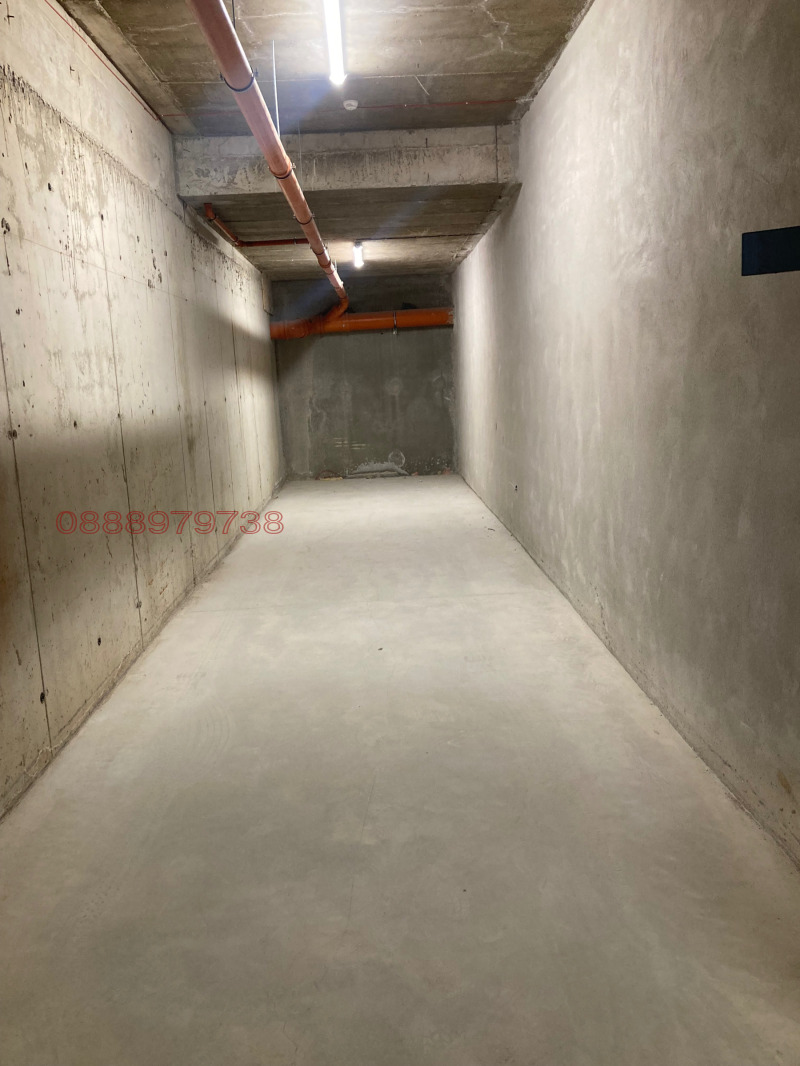 En renta  Cochera Sofia , Malinova dolina , 37 metros cuadrados | 49196884 - imagen [8]