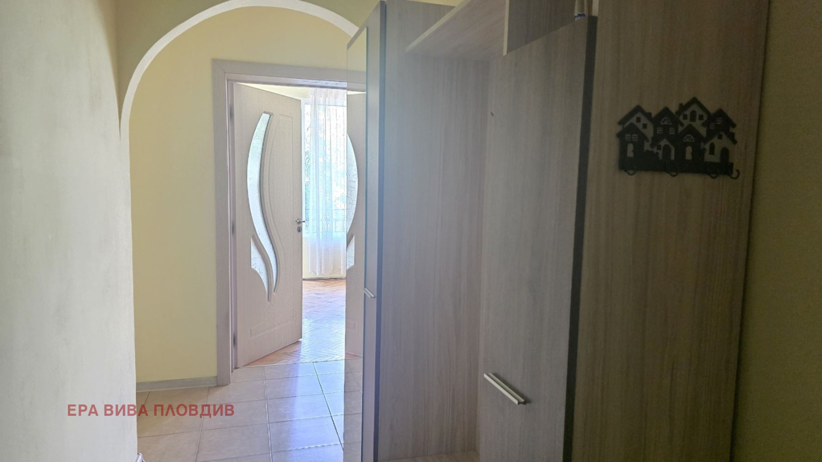 Дава под наем 2-СТАЕН, гр. Пловдив, Младежки Хълм, снимка 3 - Апартаменти - 56007489