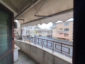 ���� ��� ���� 3-����� | Imot.bg � ����� ������ 8