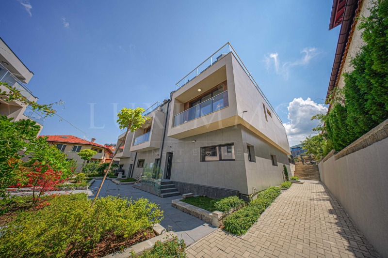 De inchiriat  Casa Sofia , Boiana , 401 mp | 91571628 - imagine [2]