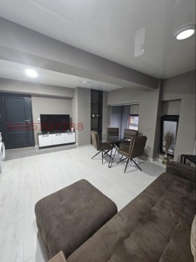 1 chambre Gratska mahala, Varna
