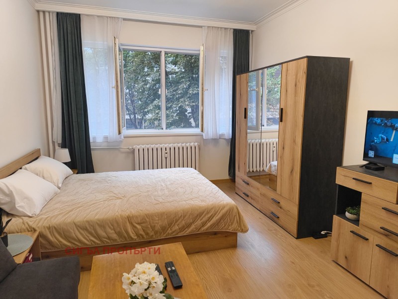Дава под нем  1-стаен, град София, Иван Вазов •  470 € • ID 65760803 — holmes.bg - [1] 