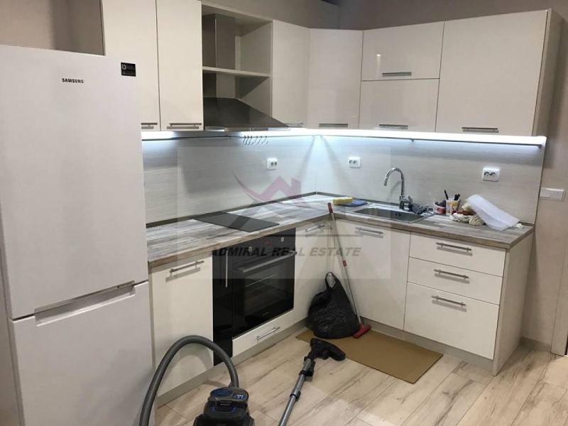 Da affittare  1 camera da letto Varna , Liatno kino Trakiia , 65 mq | 47345134