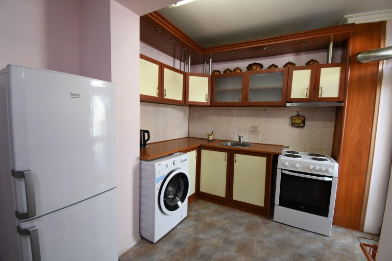 Дава под наем ЕТАЖ ОТ КЪЩА, гр. София, Надежда 4, снимка 5 - Етаж от къща - 53069758