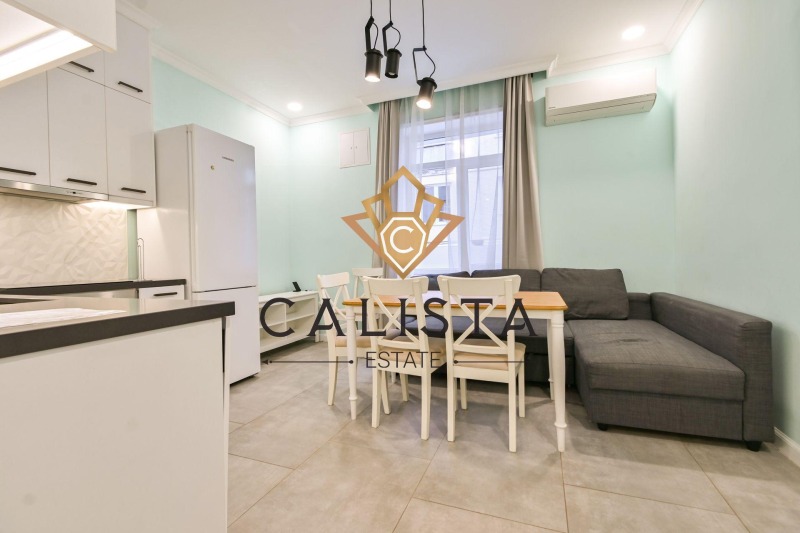 Дава под наем 3-СТАЕН, гр. София, Център