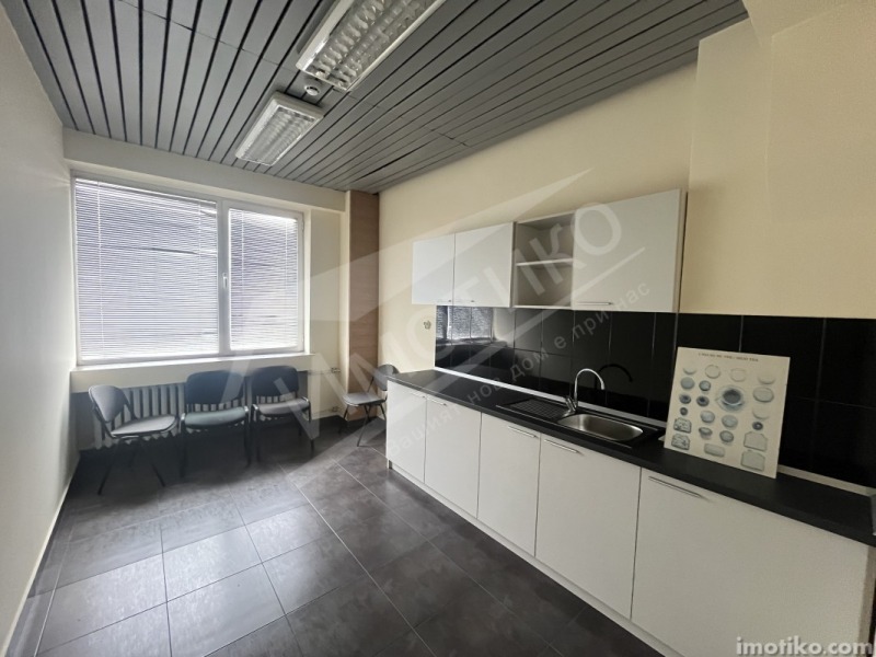 K pronájmu  Kancelář Sofia , Banišora , 32 m2 | 75128787 - obraz [2]