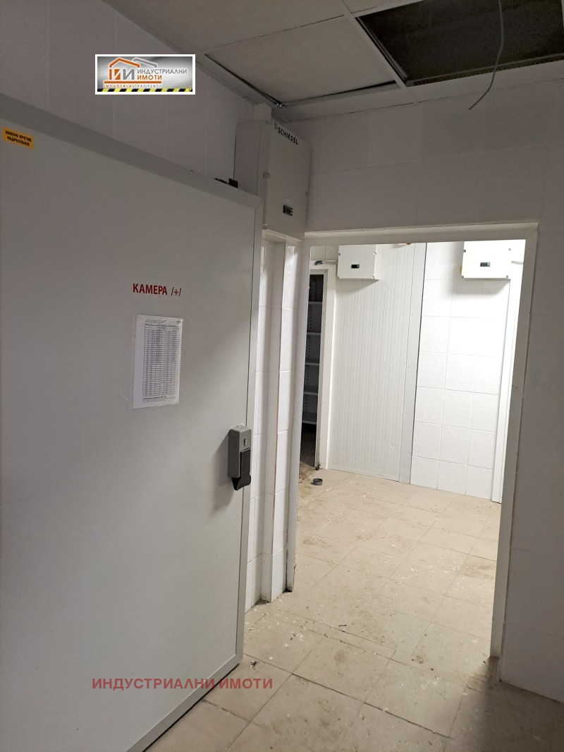 Дава под наем МАГАЗИН, гр. Пловдив, Цариградско шосе, снимка 14 - Магазини - 53238741