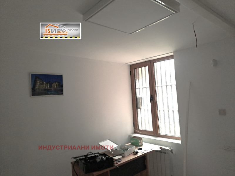 Дава под наем МАГАЗИН, гр. Пловдив, Цариградско шосе, снимка 5 - Магазини - 53238741