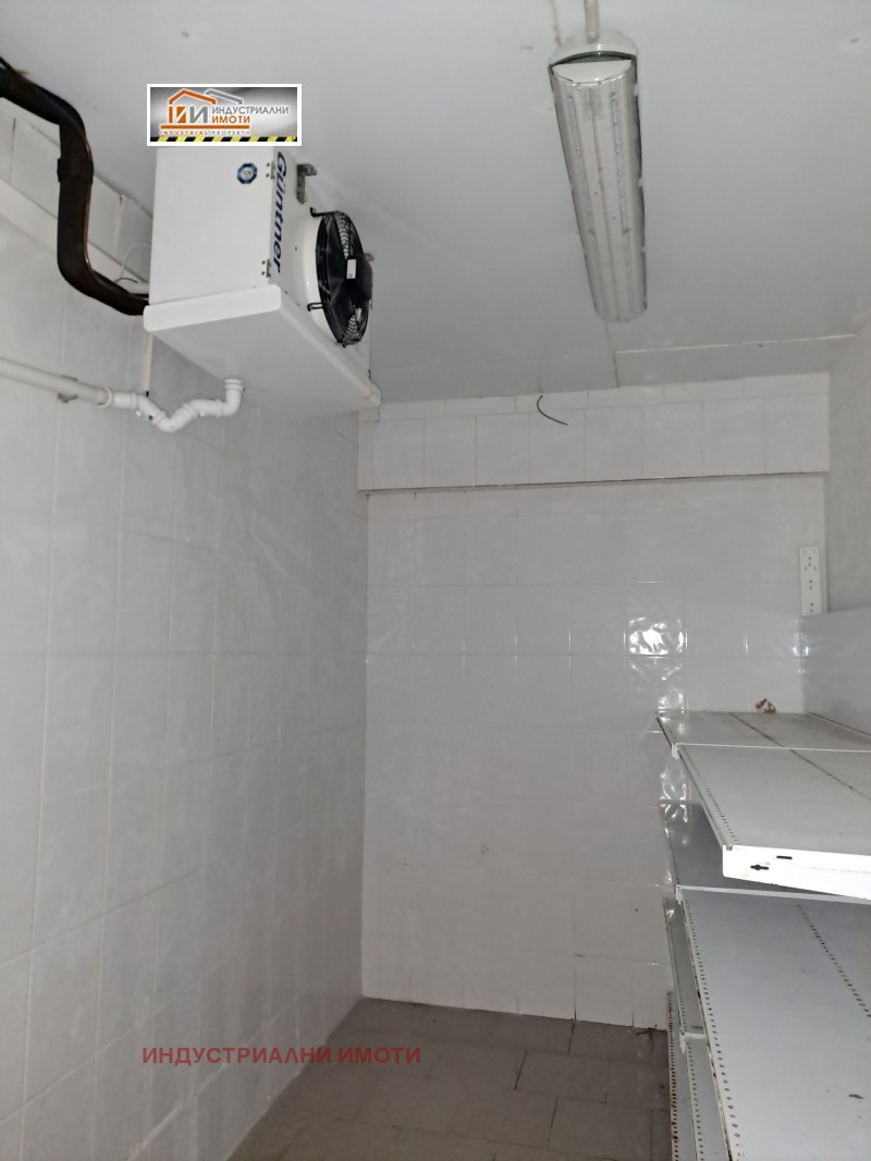 Дава под наем МАГАЗИН, гр. Пловдив, Цариградско шосе, снимка 10 - Магазини - 53238741