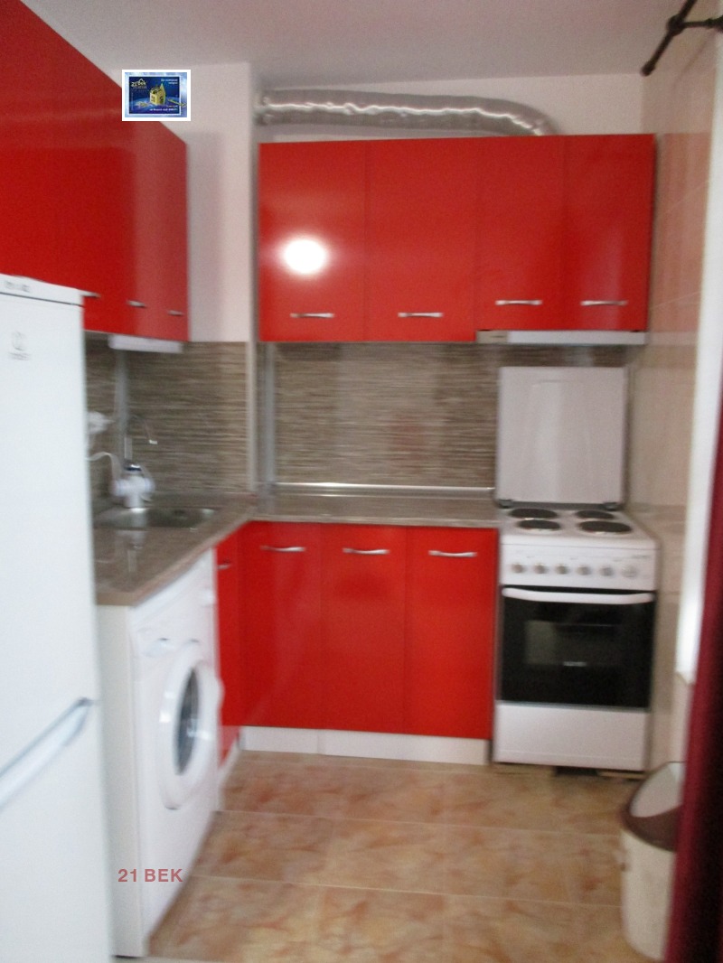 Kiadó  1 hálószoba Plovdiv , Mladezski Halm , 60 négyzetméter | 12990210