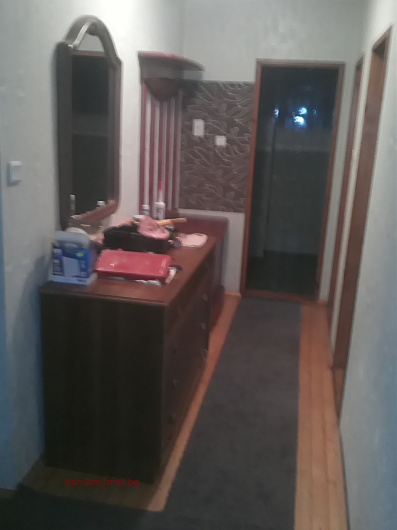 De inchiriat  2 dormitoare Ruse , Țentâr , 105 mp | 18734788 - imagine [8]