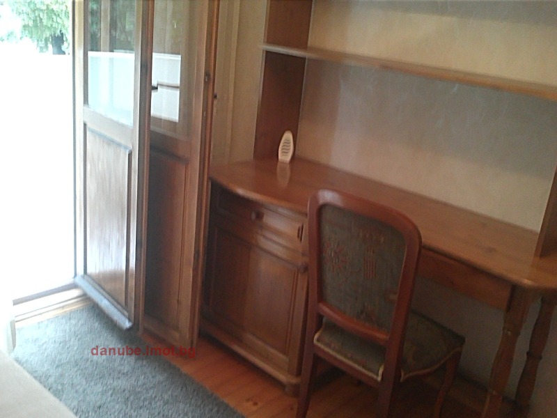 De inchiriat  2 dormitoare Ruse , Țentâr , 105 mp | 18734788 - imagine [15]
