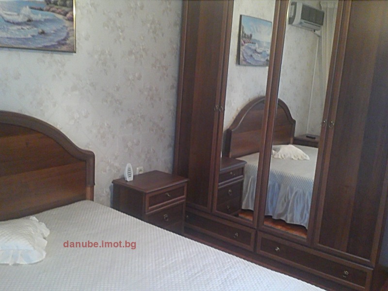 De inchiriat  2 dormitoare Ruse , Țentâr , 105 mp | 18734788 - imagine [12]