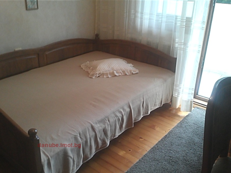 De inchiriat  2 dormitoare Ruse , Țentâr , 105 mp | 18734788 - imagine [14]