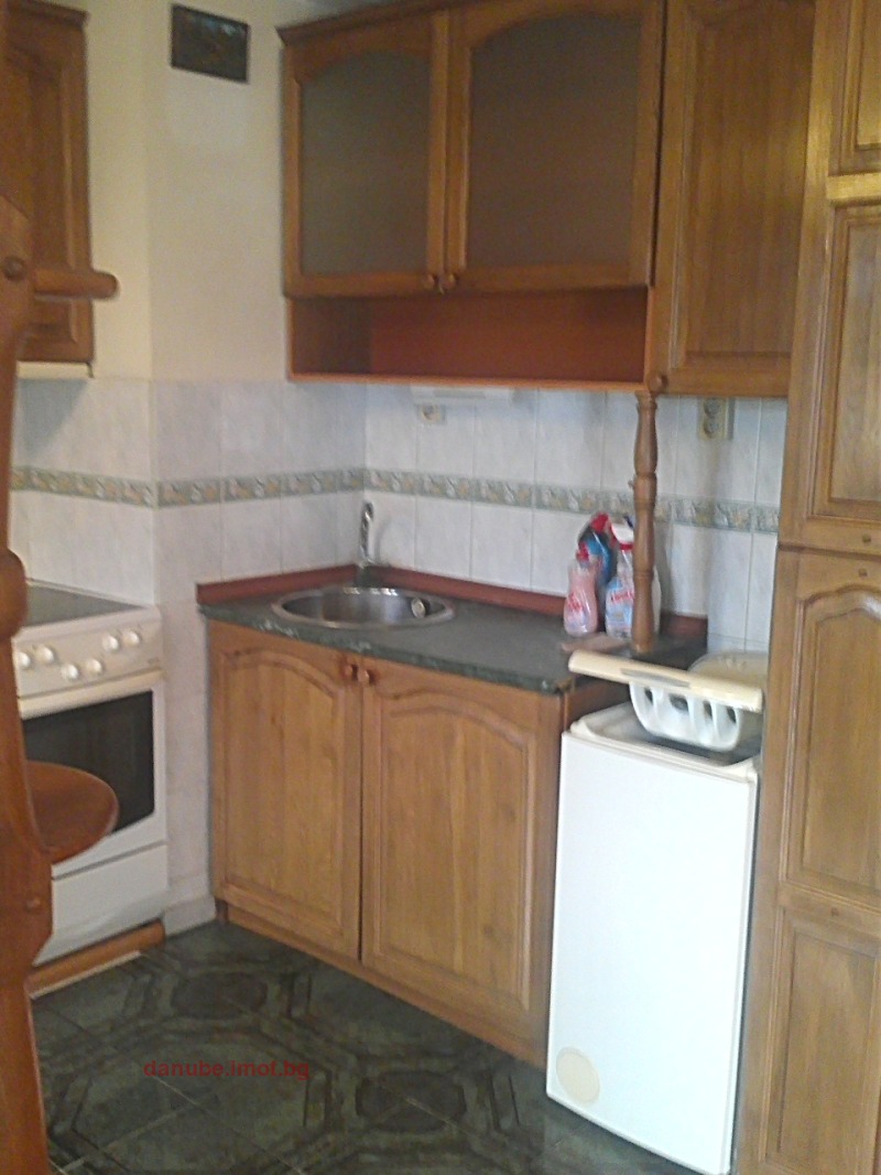 De inchiriat  2 dormitoare Ruse , Țentâr , 105 mp | 18734788 - imagine [3]