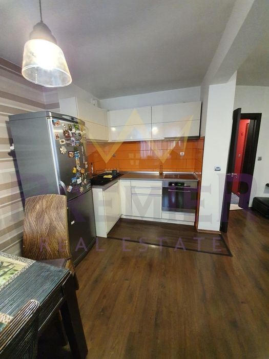 Издаје се  1 спаваћа соба Варна , Автогара , 70 м2 | 23509421