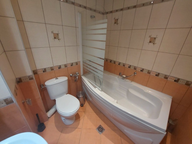 De inchiriat  3+ dormitor Plovdiv , Țentâr , 180 mp | 83677845 - imagine [13]